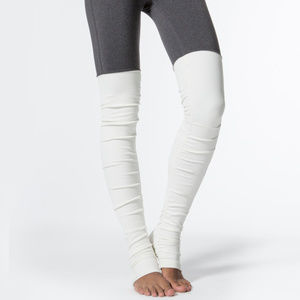 ALO YOGA Two Toned Leggings unworn!